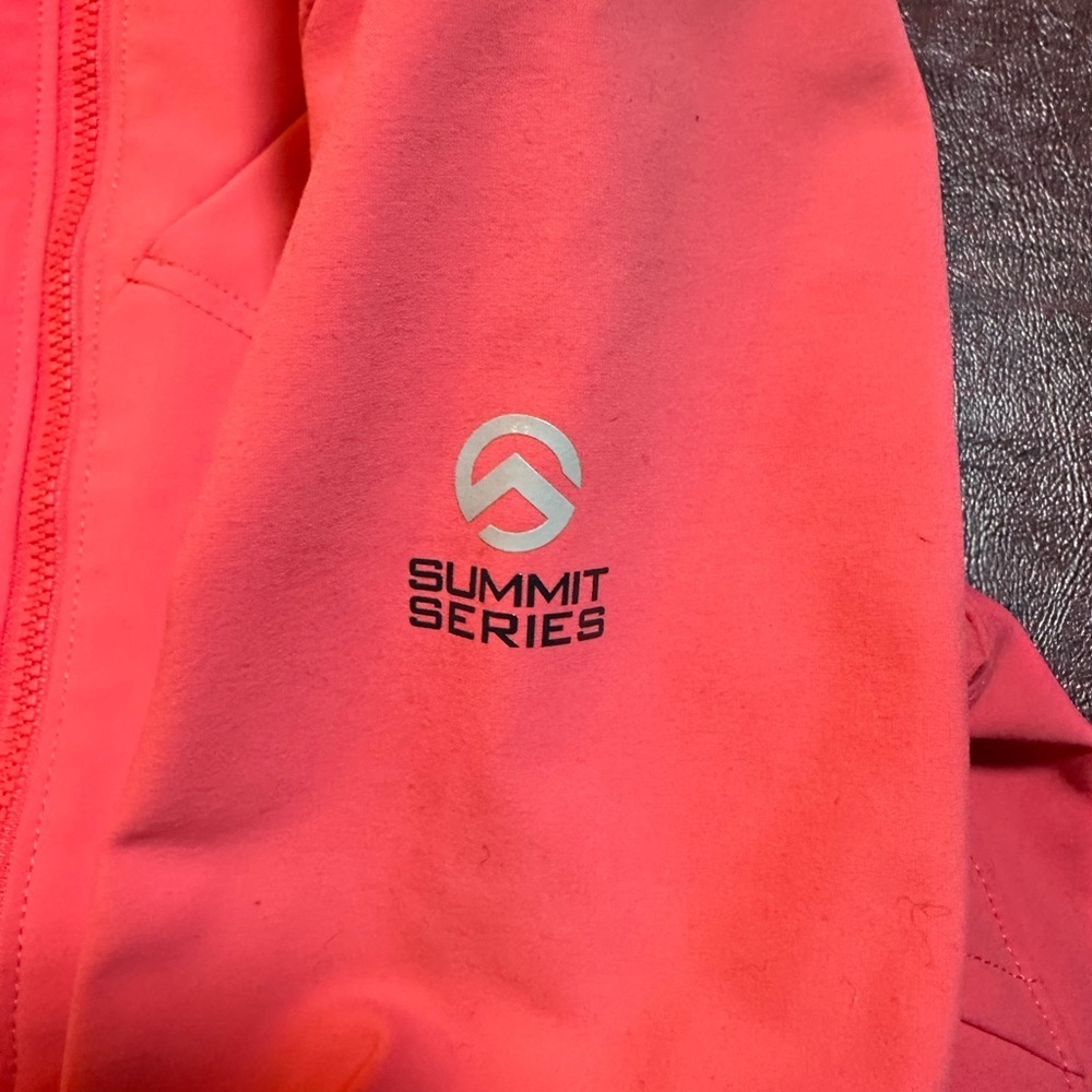 The North Face Women’s Jet Hooded Softshell Jacket - Women's Coral/Pink - Picture 4 of 8